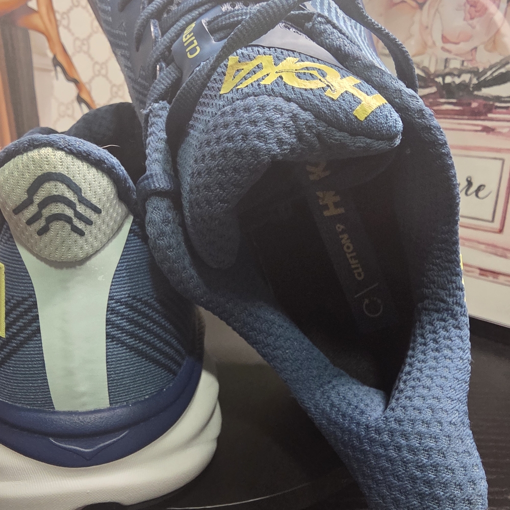 Hoka Men's Clifton 9 Running Shoes - Picture 6 of 7